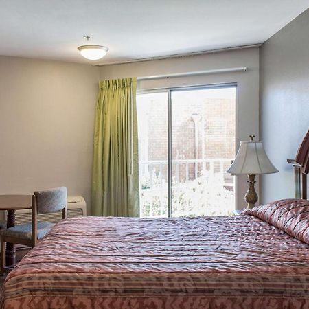 Econo Lodge Gorman エクステリア 写真