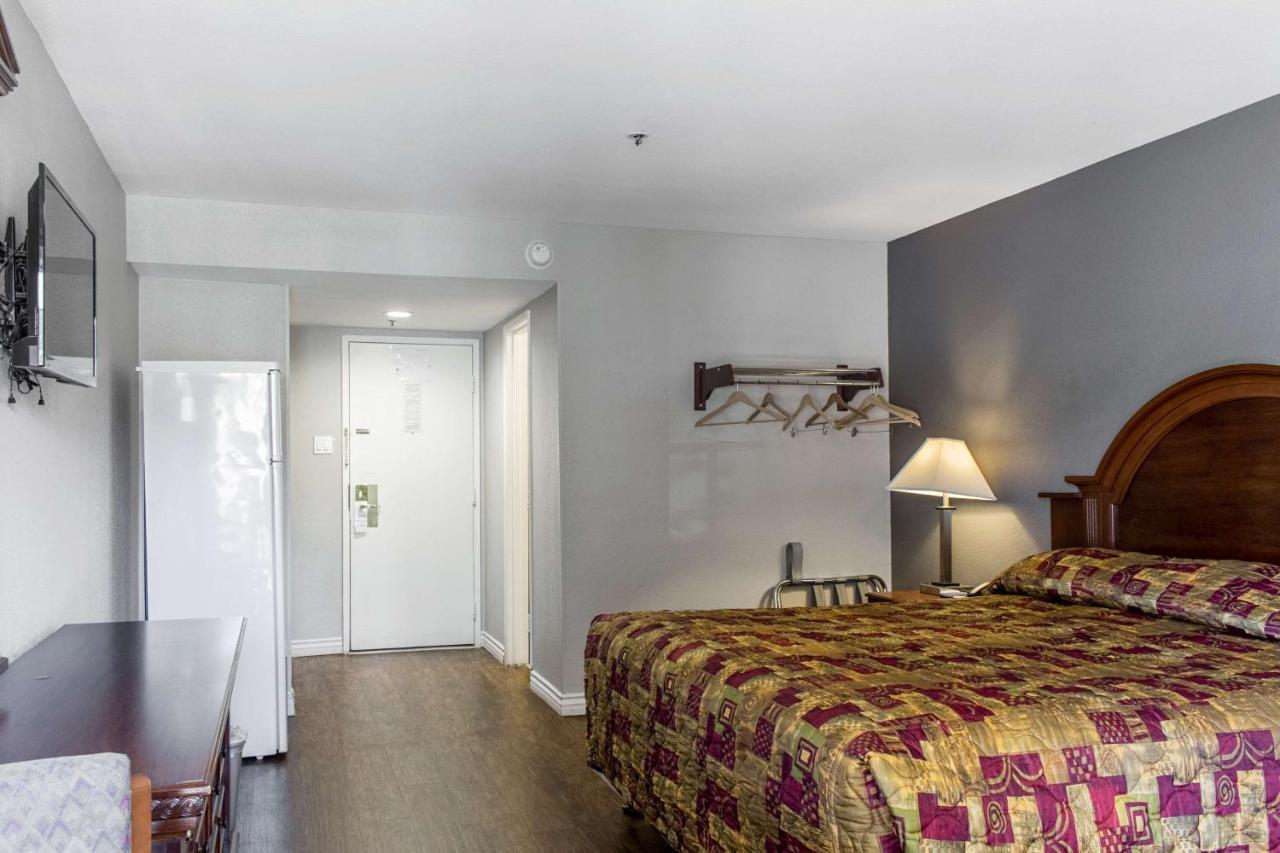Econo Lodge Gorman エクステリア 写真
